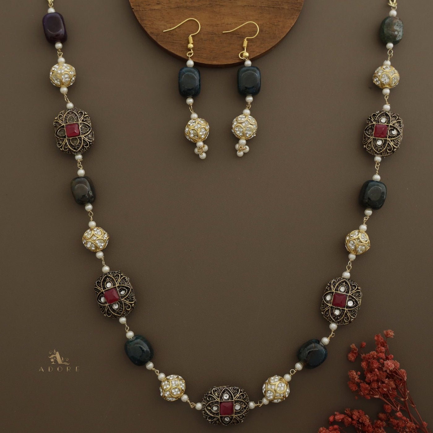 Vienna Neckpiece With Earring