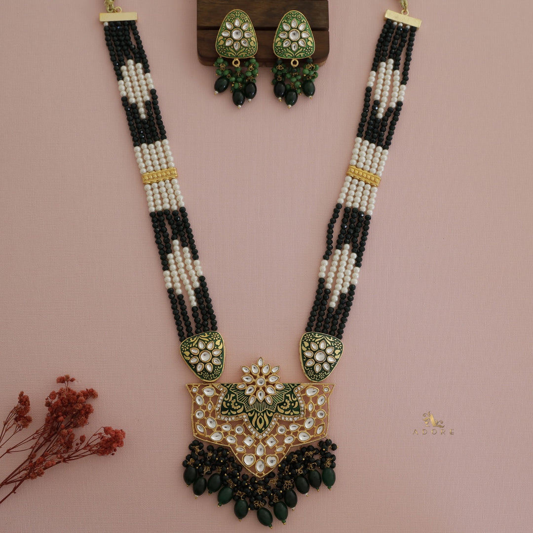 Shivangi Onyx  Kundan Neckpiece With Earring