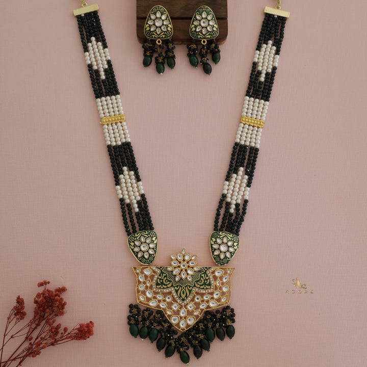 Shivangi Onyx  Kundan Neckpiece With Earring