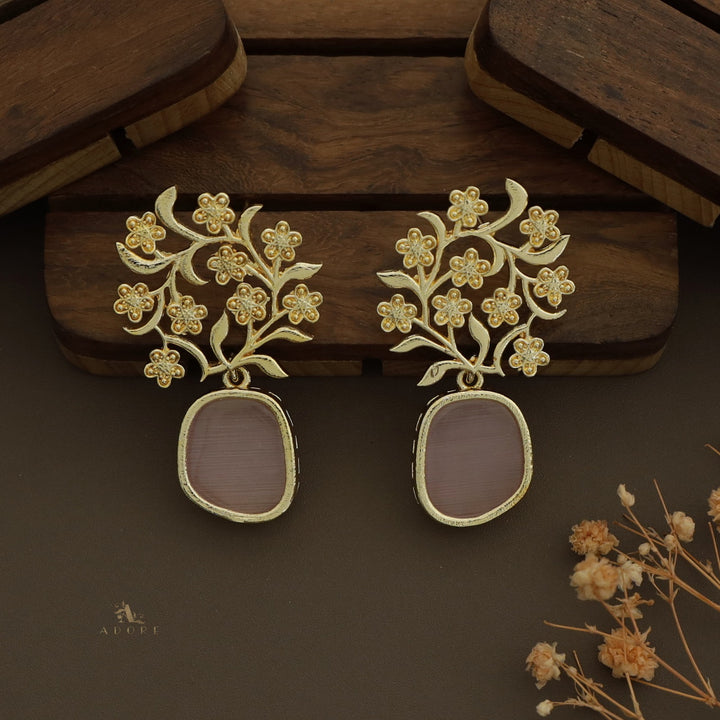 Brizna Golden Cluster Flower Earring