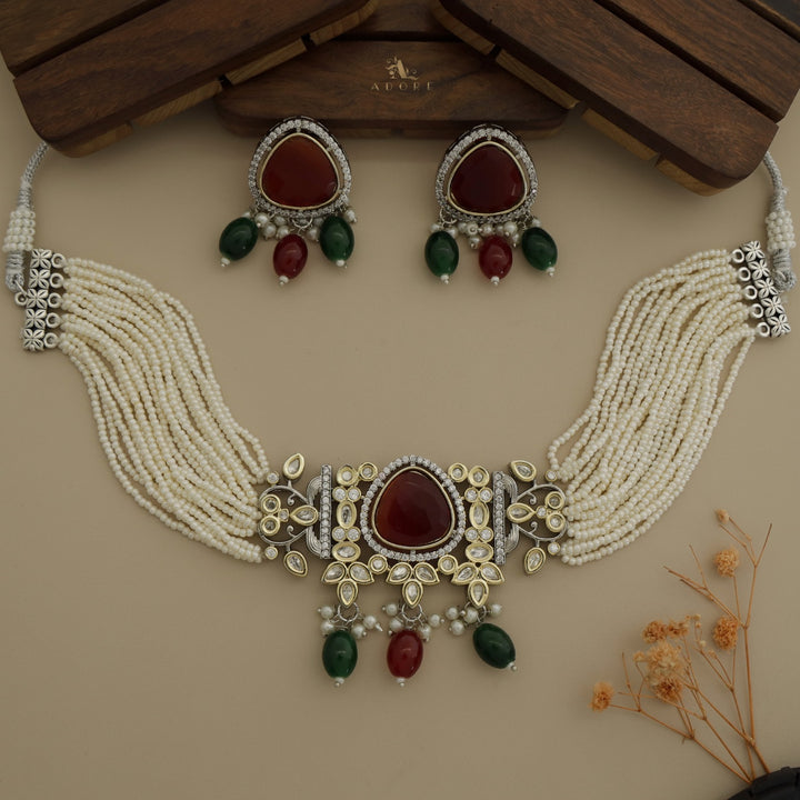 Heral Glossy Choker With Earring