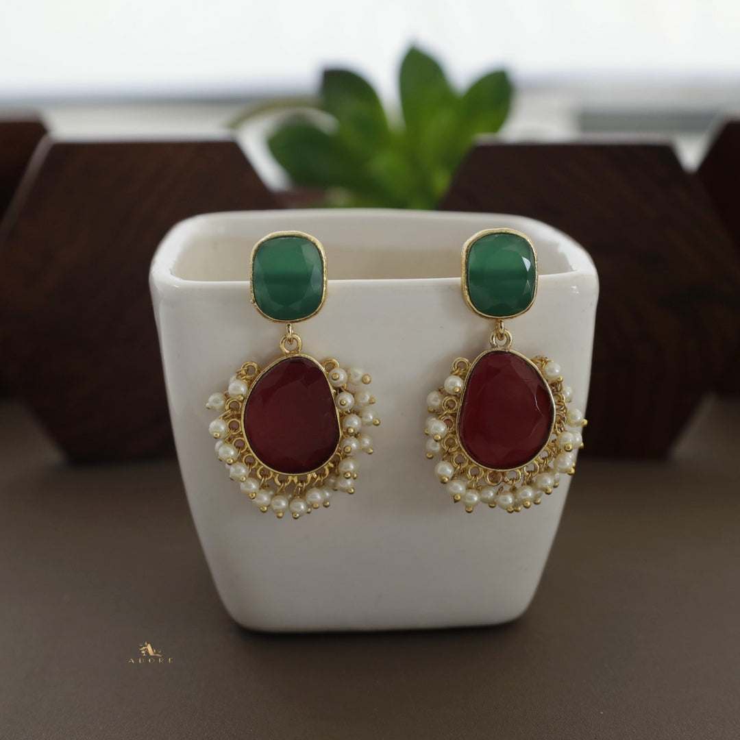 Meara Glossy Cluster Pearl Earring