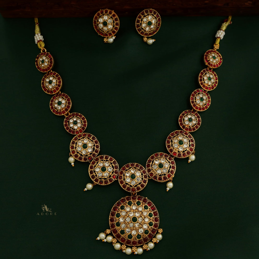 Dhakshina Neckpiece With Earring