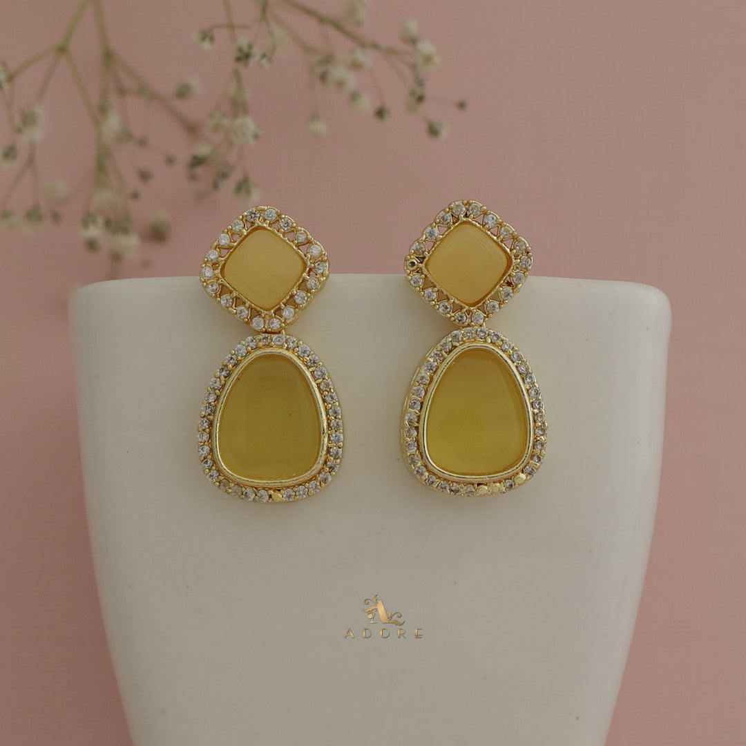 Golden Ednova Glossy Earring