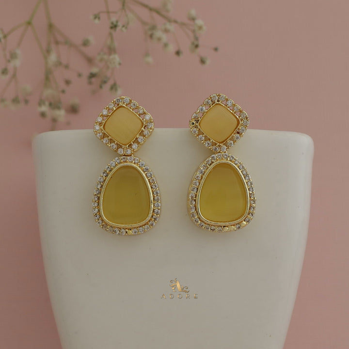 Golden Ednova Glossy Earring