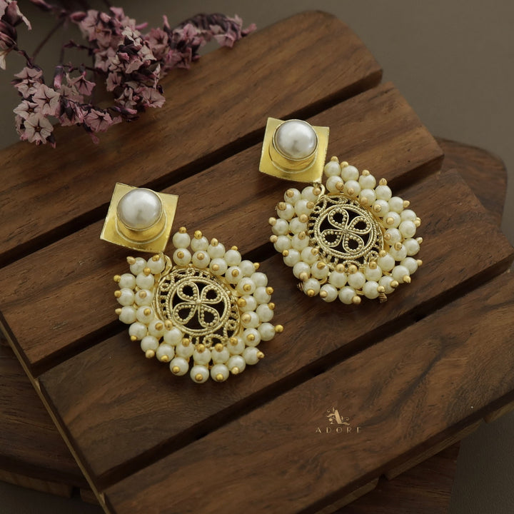 Stevie Cluster Pearl Earring