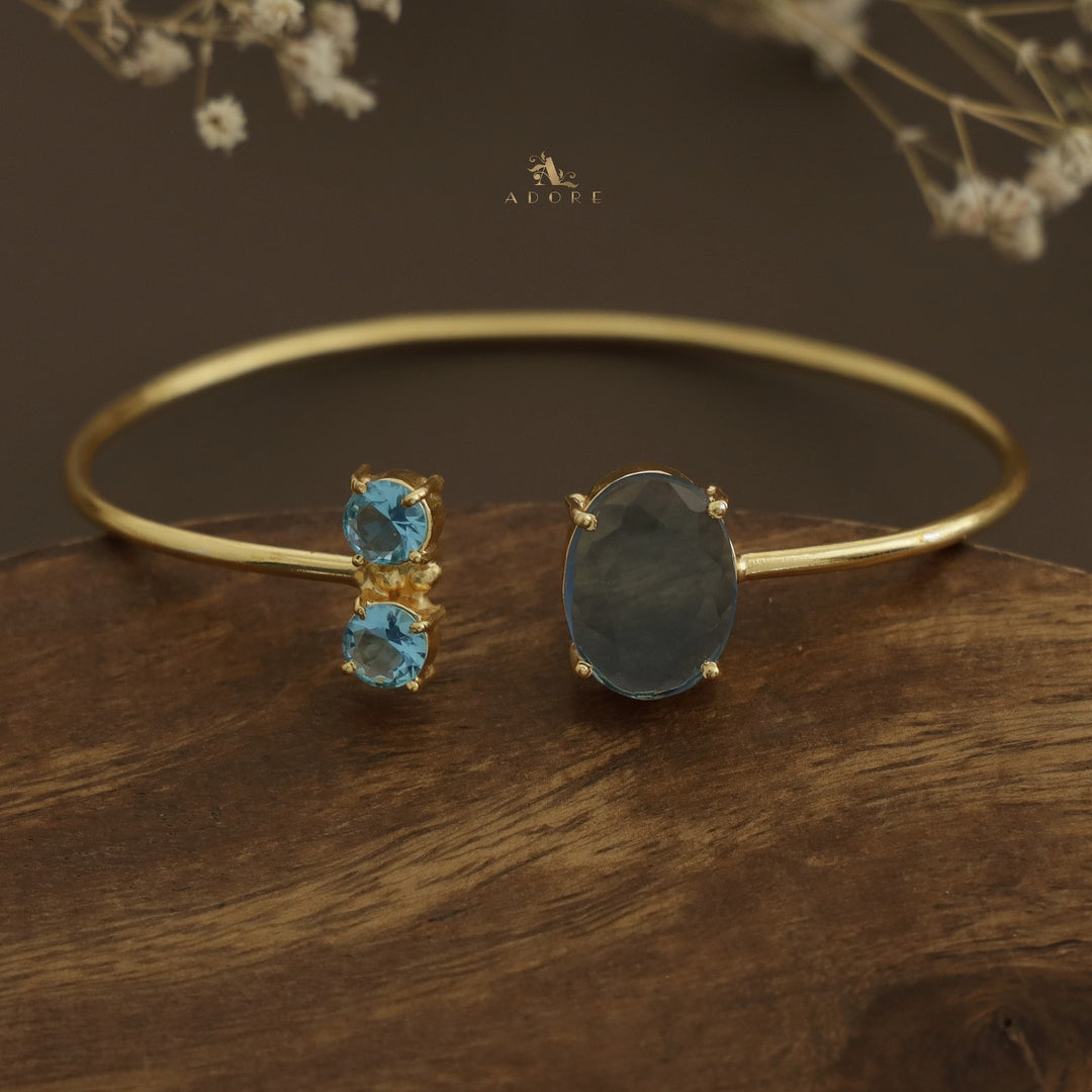 Glossy Ilana Oval + Dual Round Stone Bangle