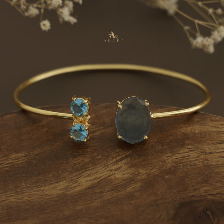 Glossy Ilana Oval + Dual Round Stone Bangle