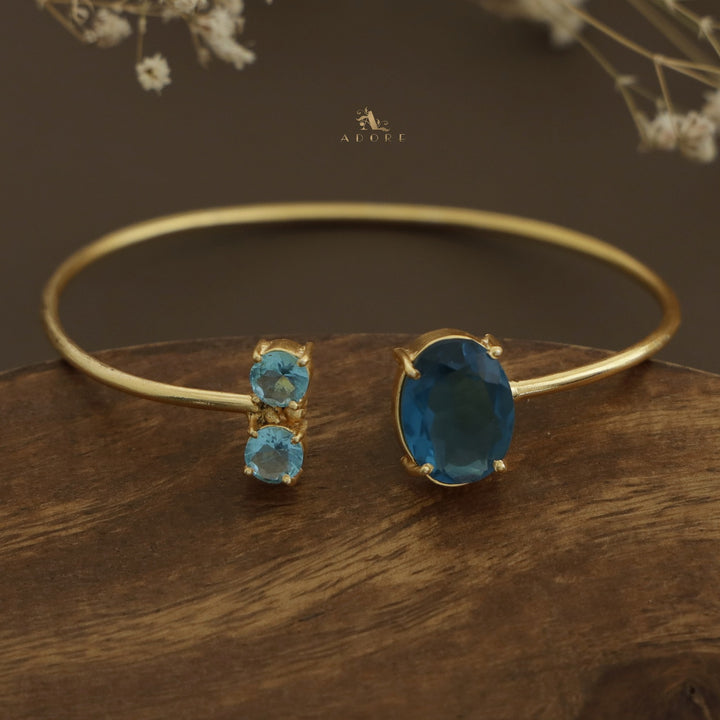 Glossy Ilana Oval + Dual Round Stone Bangle