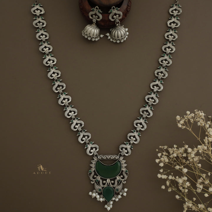 Sayuri Pearl Neckpiece With Jhumka