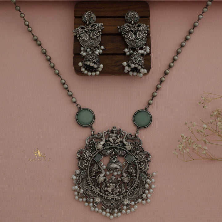 Navika Ganesha Antique Neckpiece With Earring