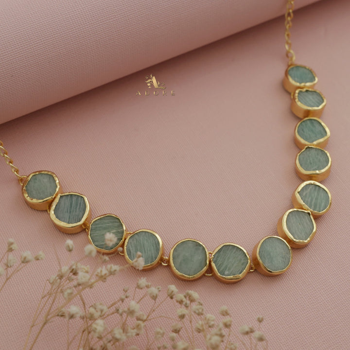 Esmera Round Raw Stone Choker / Short Neckpiece