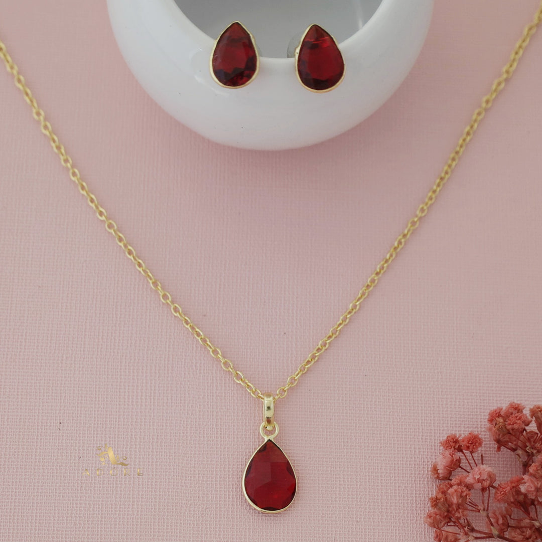 Seira Glossy Drop Neckpiece With Stud