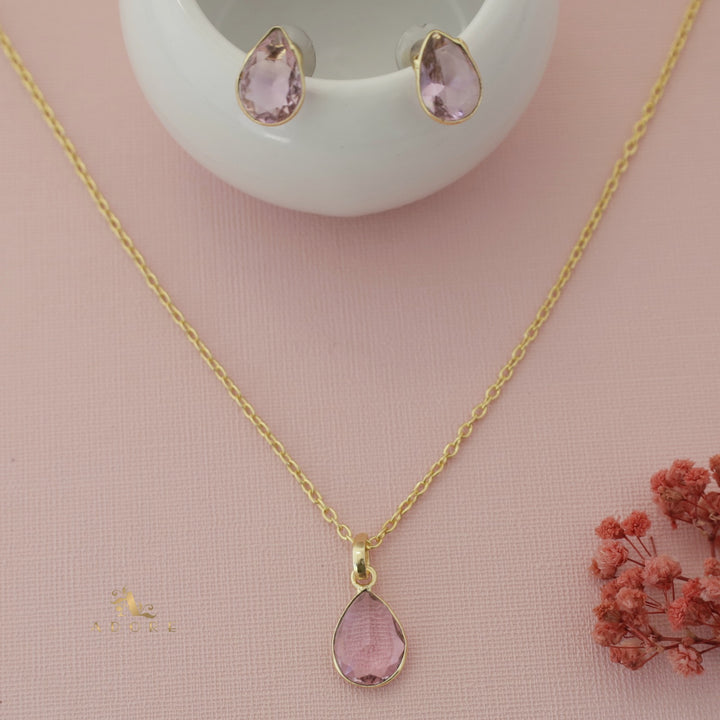 Seira Glossy Drop Neckpiece With Stud