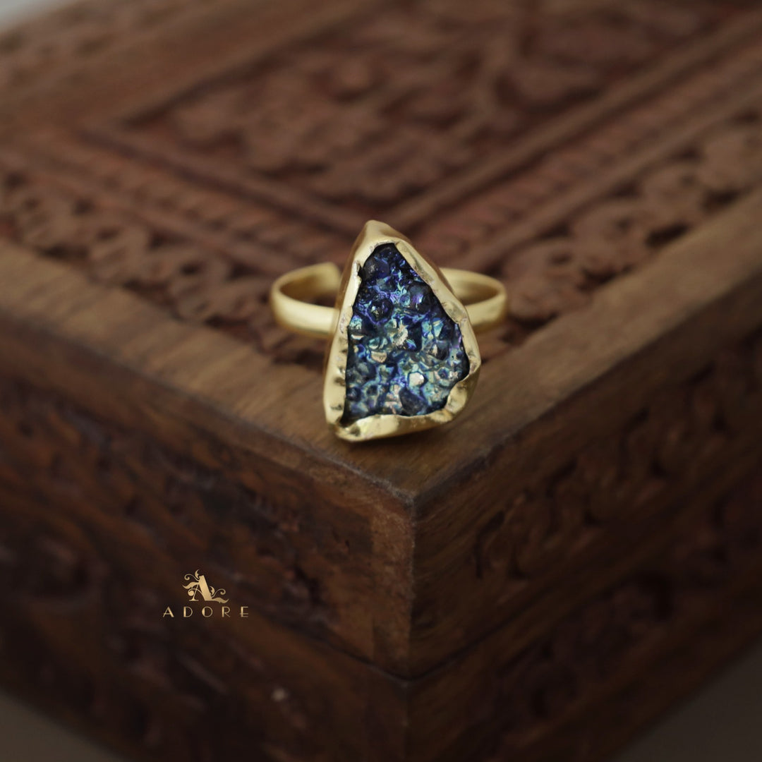 Single Stone Glittery Ring