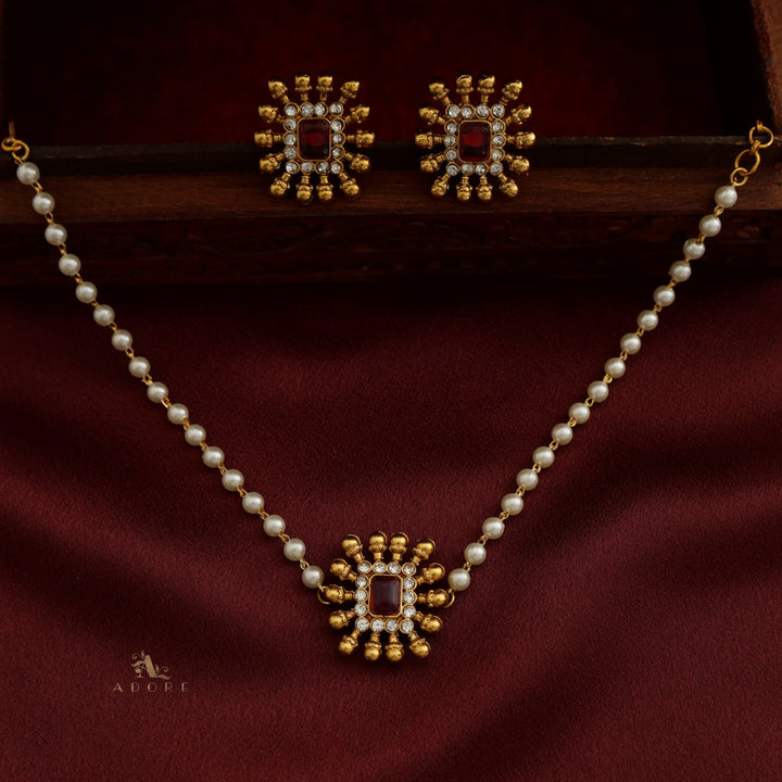 Chathurmukhi 1 Layer White Pearl Choker With Earring