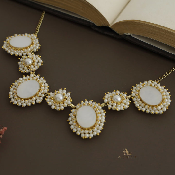 Vihara Cluster Pearl MOP Choker / Short Neckpiece