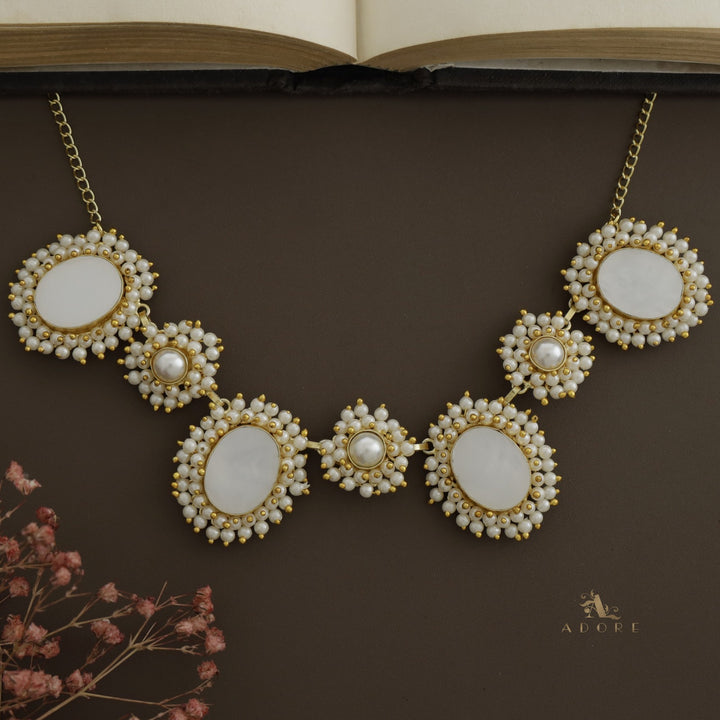Vihara Cluster Pearl MOP Choker / Short Neckpiece