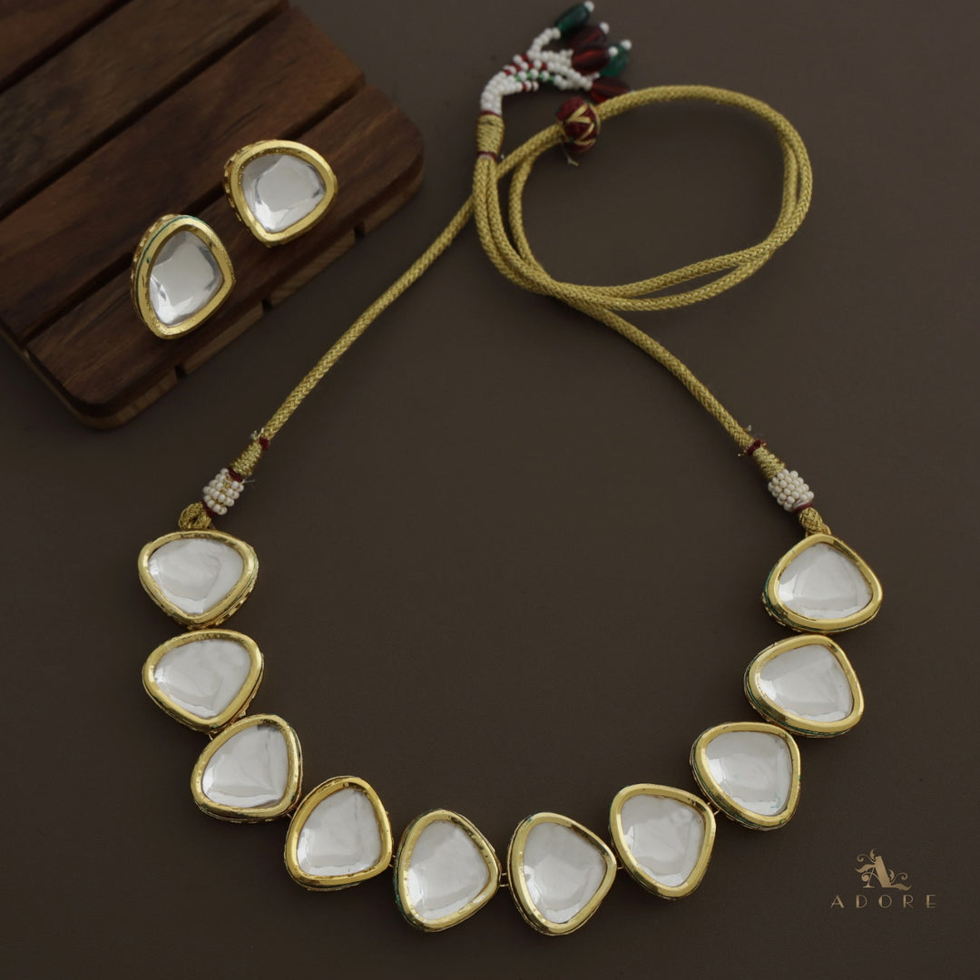 Devyanshi Kundan Neckpiece With Earring