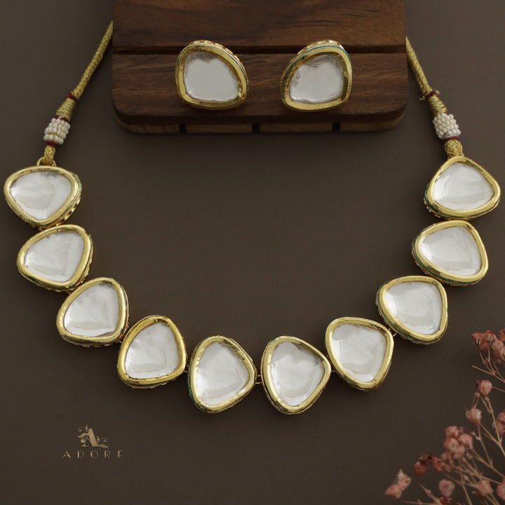 Devyanshi Kundan Neckpiece With Earring