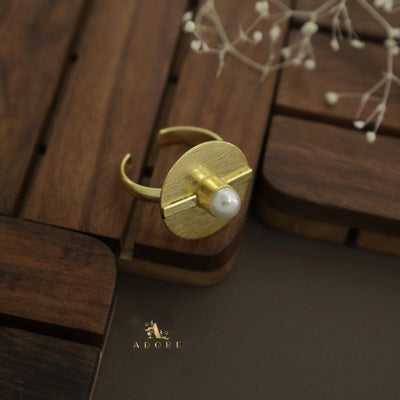 Golden Round Elona Pearl Ring
