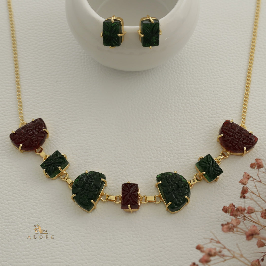 Carved Yousha Choker With Stud