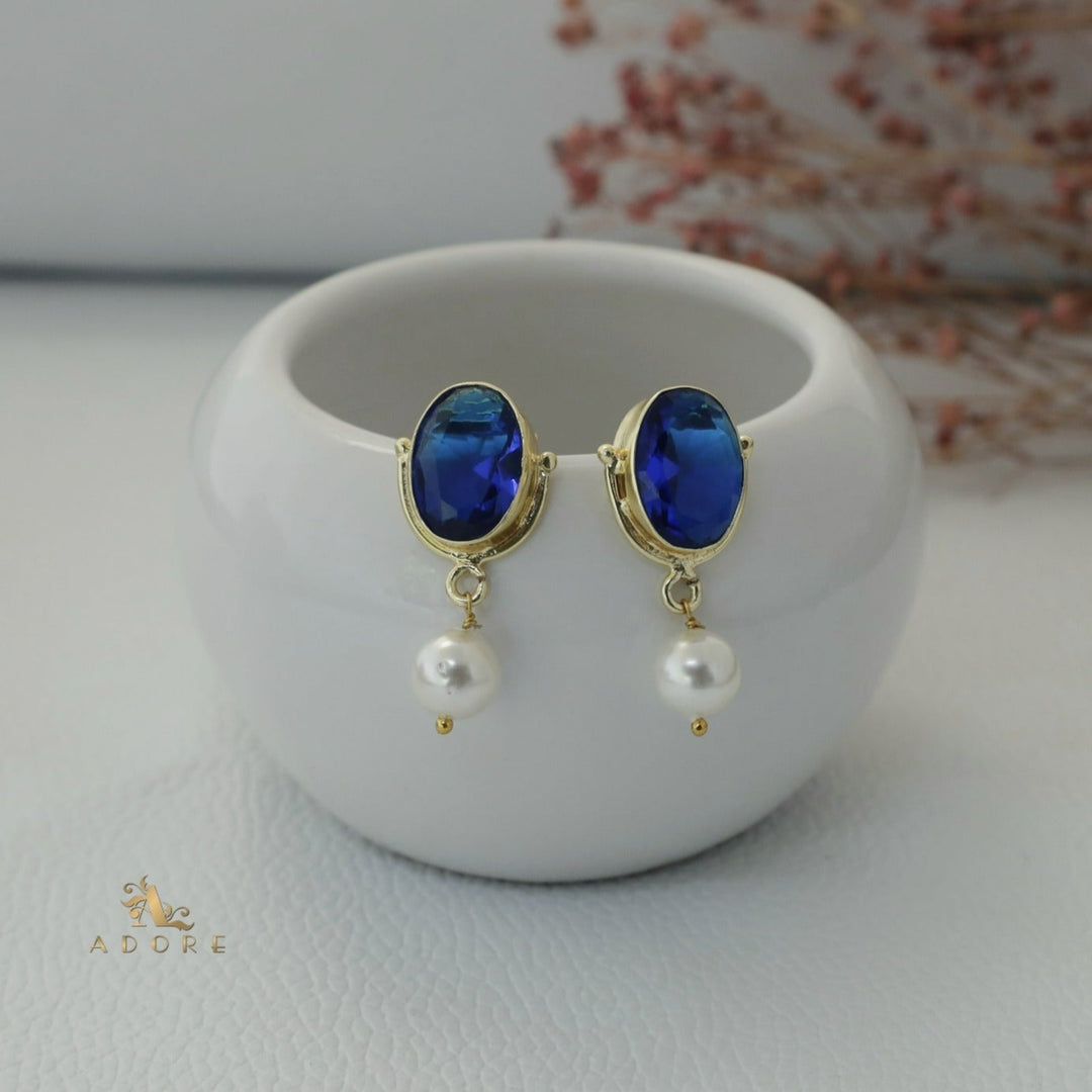 Oviya Oval Glossy With Pearl Earring