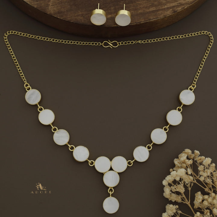 Mireya Round MOP Neckpiece With Stud