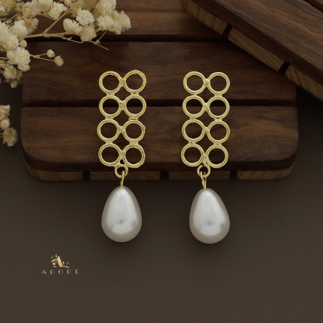 Mehnaz Golden Circles Nawal Pearl Drop Earring