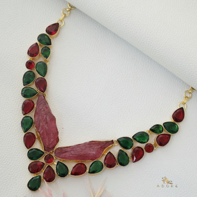 Mina Neckpiece