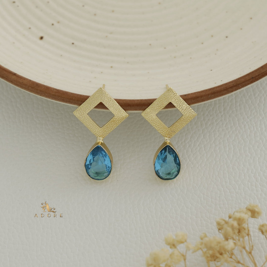 Golden Textured Diamond And Glossy Drop Earring