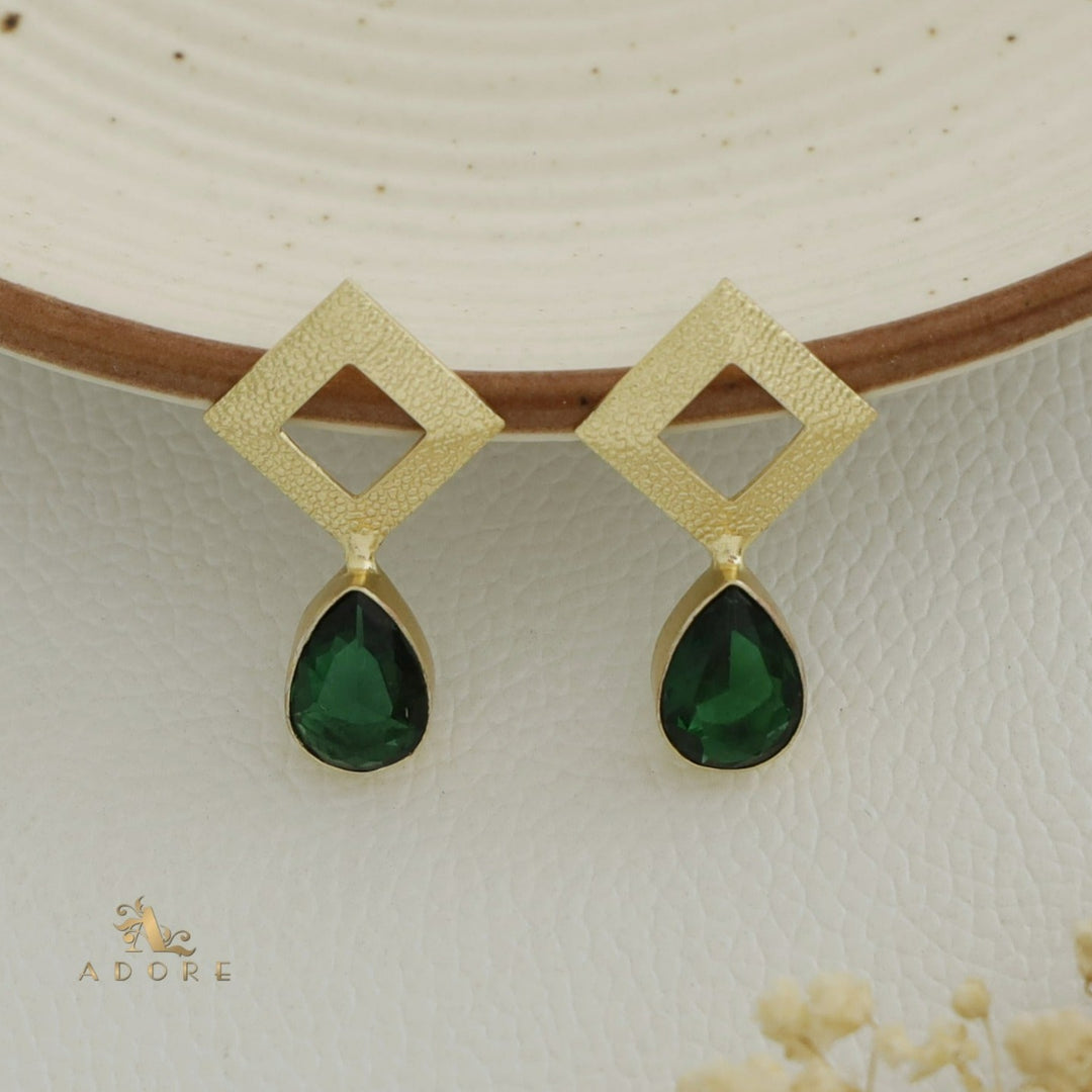 Golden Textured Diamond And Glossy Drop Earring