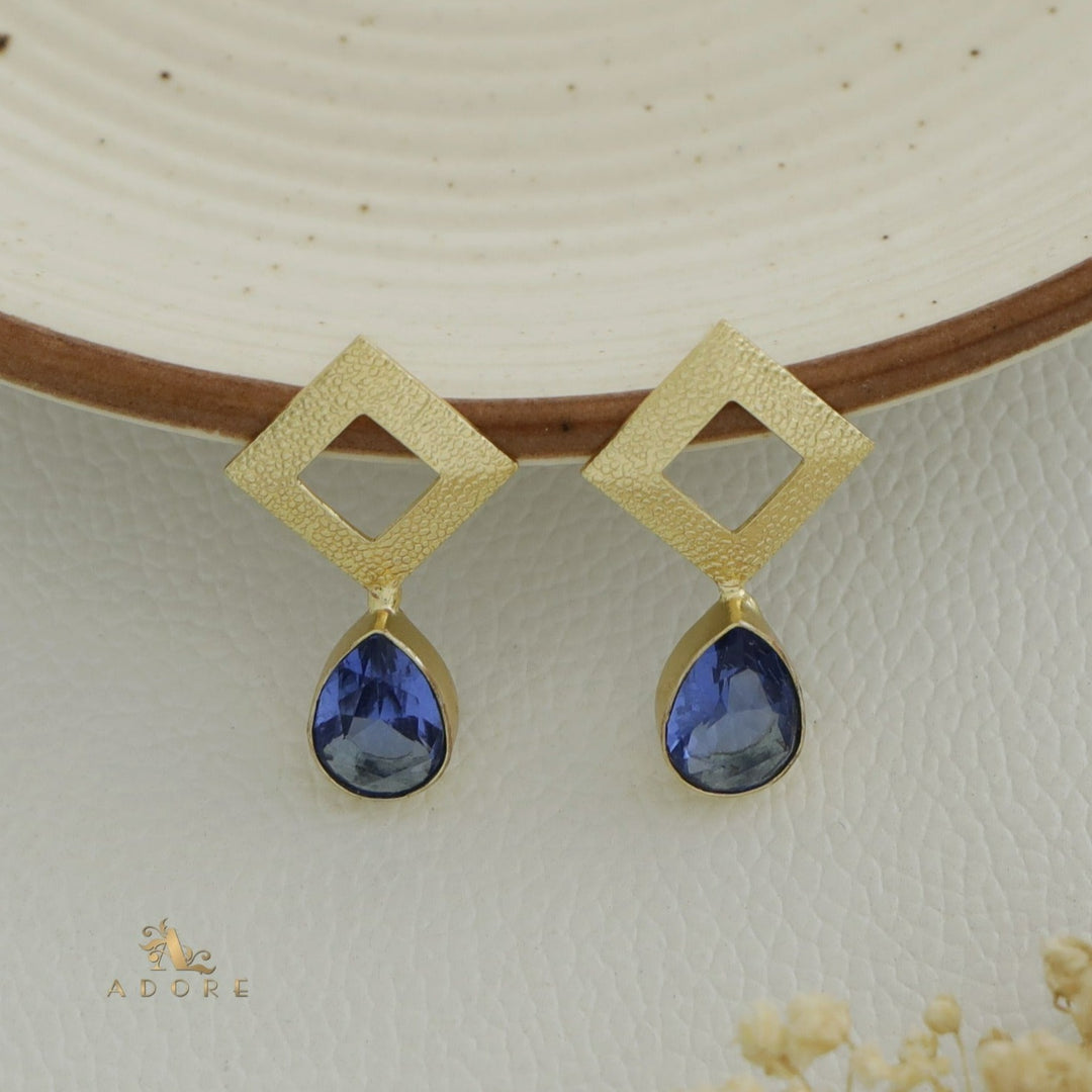 Golden Textured Diamond And Glossy Drop Earring