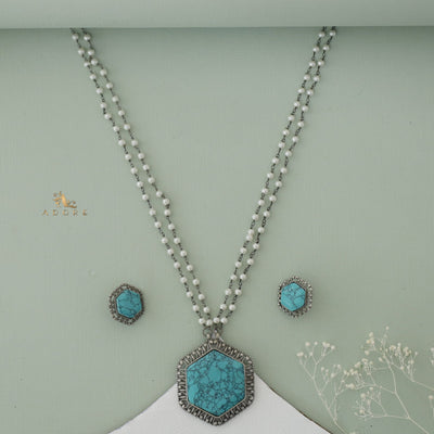 Ogima Hexagon Neckpiece With Stud