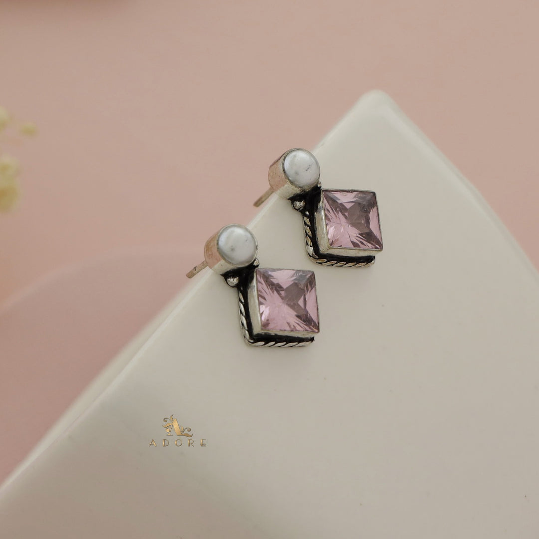 Arusi Pearl Earring