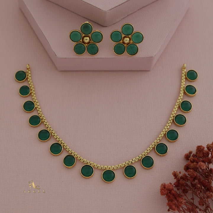 Yashi Glossy Round Neckpiece With Flower Stud (Colour Options)