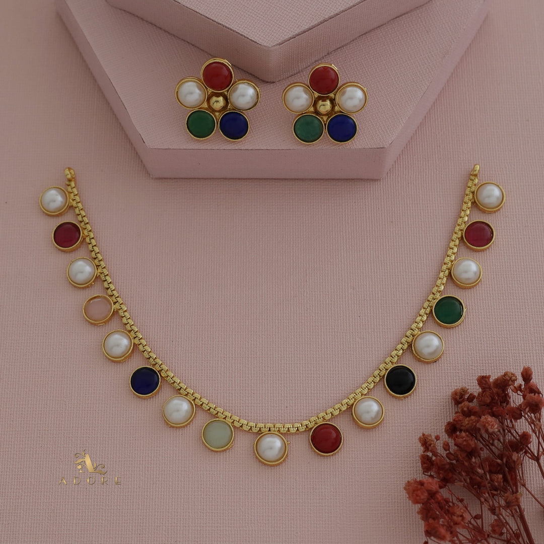 Yashi Glossy Round Neckpiece With Flower Stud (Colour Options)