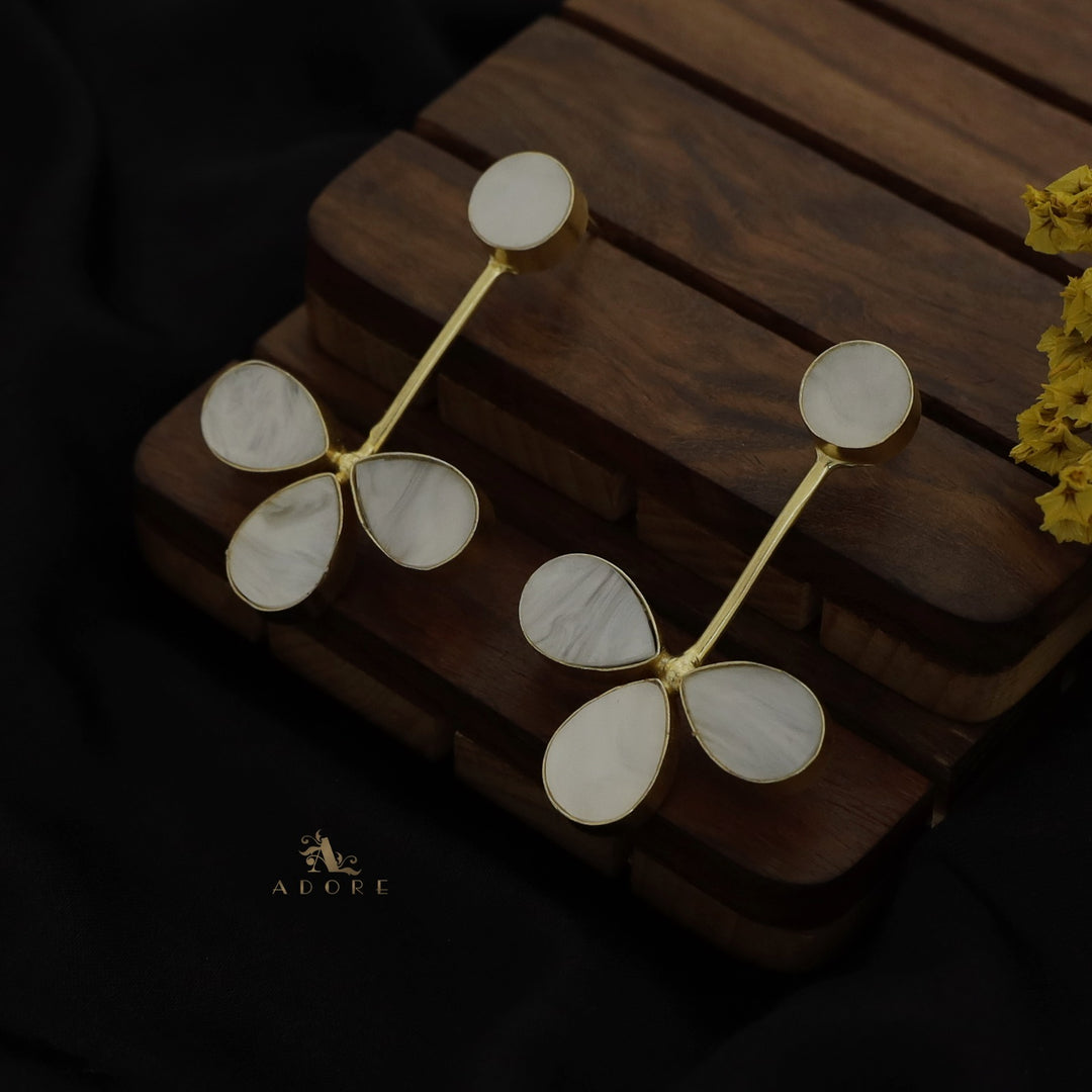 Esmeralda MOP Earring
