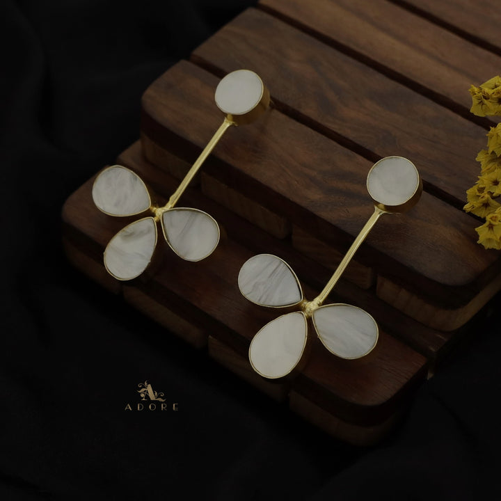 Esmeralda MOP Earring