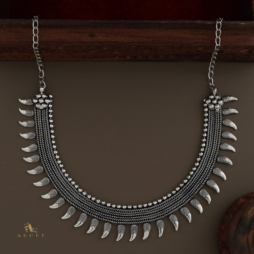 Kezia Oxidized Short Neckpiece