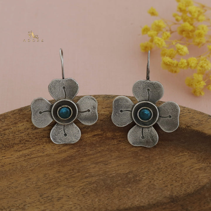 Antique Flower Glossy Drop