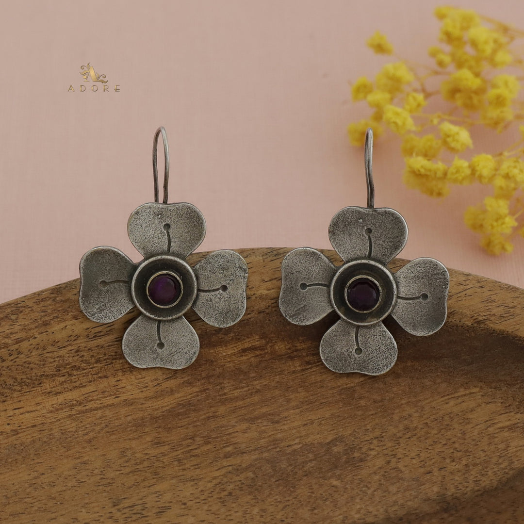 Antique Flower Glossy Drop