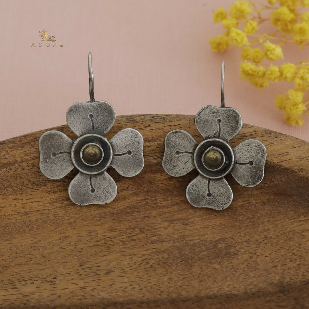 Antique Flower Glossy Drop