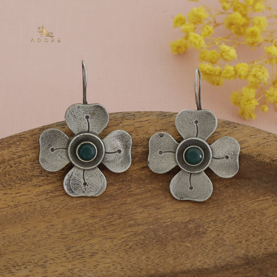 Antique Flower Glossy Drop