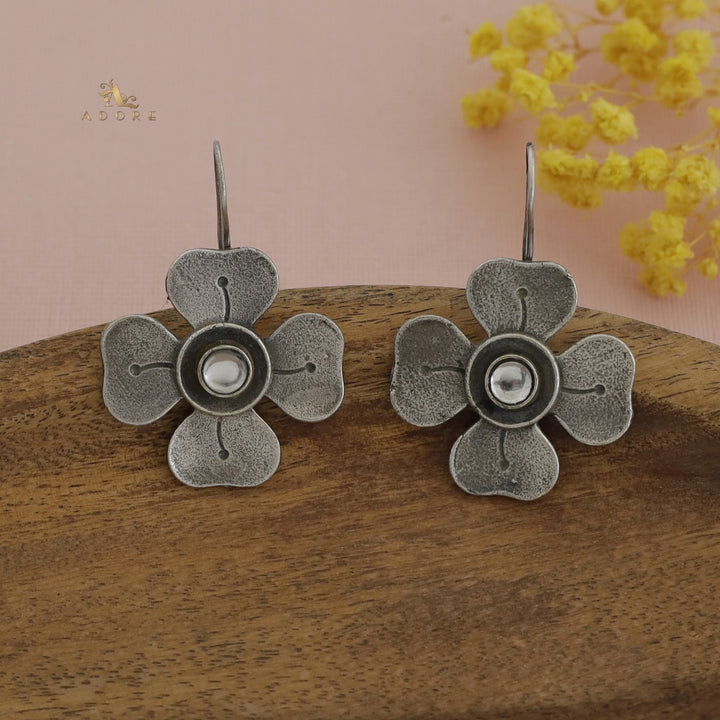 Antique Flower Glossy Drop