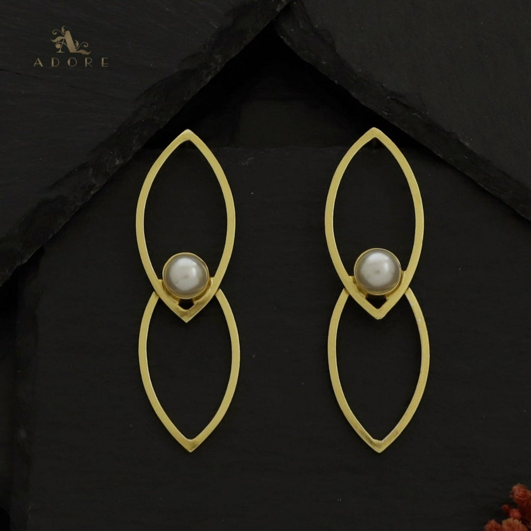 Golden Dual Ellipse Pearl Earring