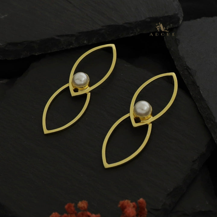 Golden Dual Ellipse Pearl Earring