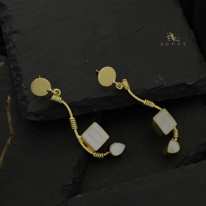 Golden Curvy Drop + Square MOP Earring