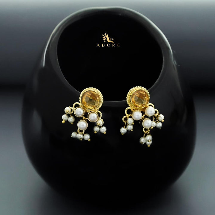 Glossy Round Pearly Tri Pearl Earring