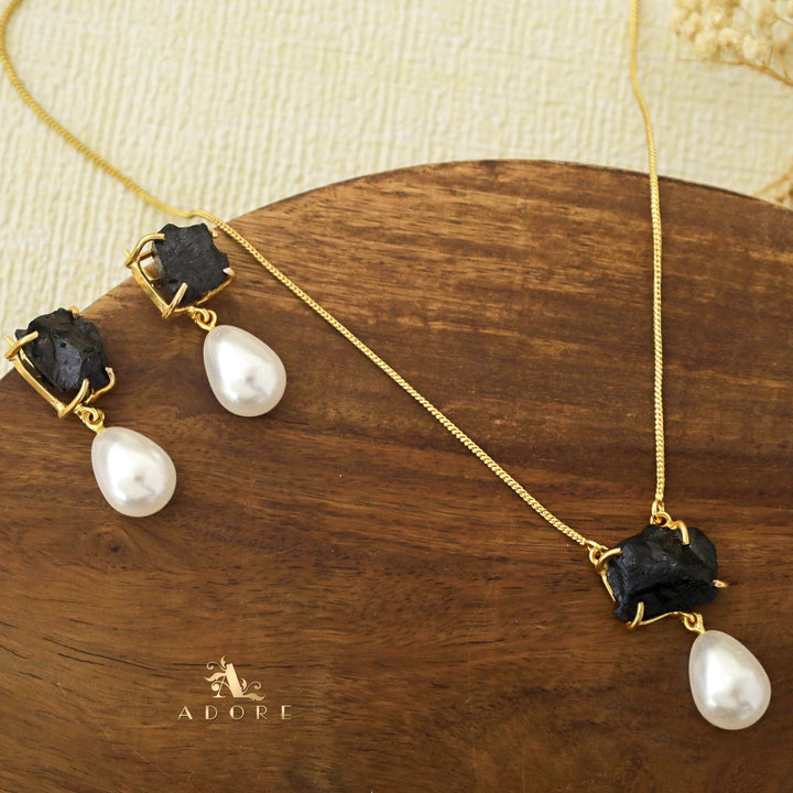 Jaime Dyed Stone Pearl Neckpiece With Earring
